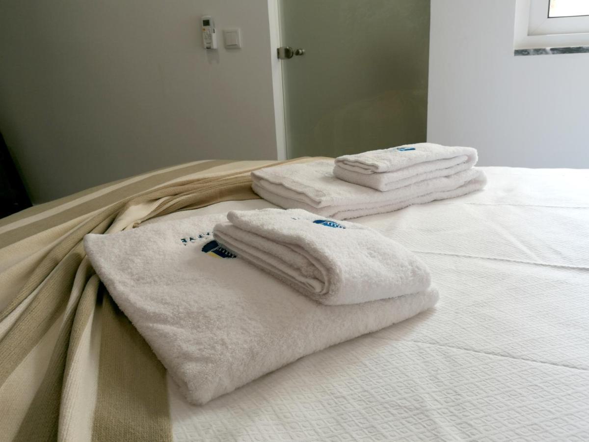 קווארטיירה Suites Paradise Algarve מראה חיצוני תמונה